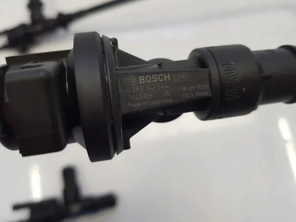 BMW Polttoainesäiliön Ilmaventtiili - OEM Osa image 6