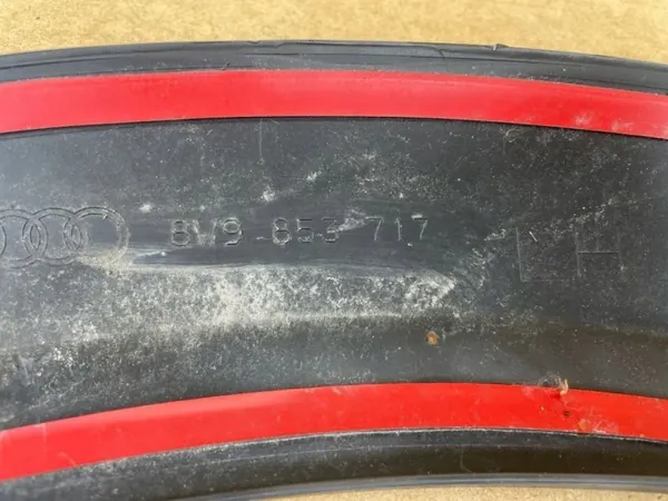 OEM 8W9853717 Para-lamas Dianteiro Esquerdo Audi A4 B9 image 10