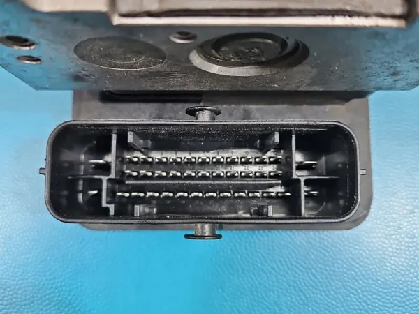 Pompe ABS OEM 9802460980 pour Peugeot 208 I image 4
