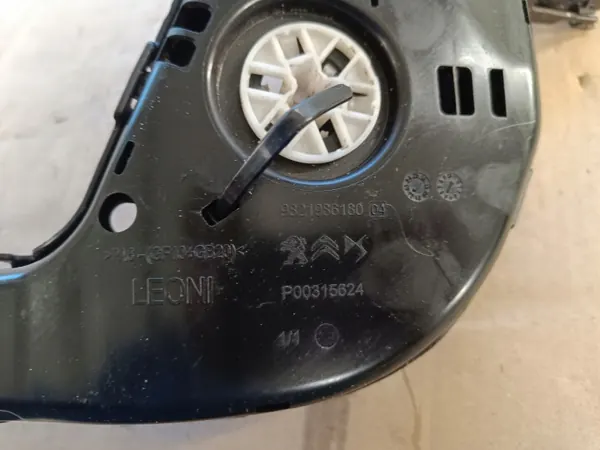 OEM 9821986180 Cache-fils batterie Opel - Occasion image 10