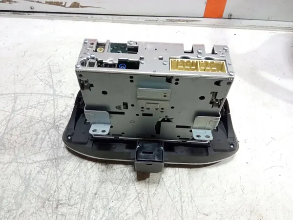 Radio Navegación Hyundai I30 N OEM 96550-S0100 image 6