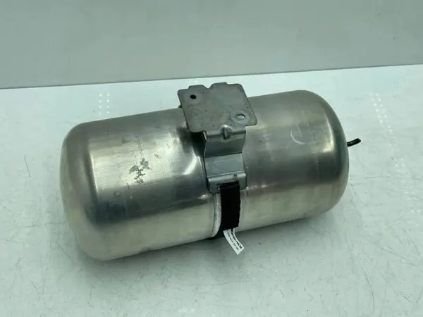 Trycktank OEM A2133206900 för Mercedes W213/W253 image 3
