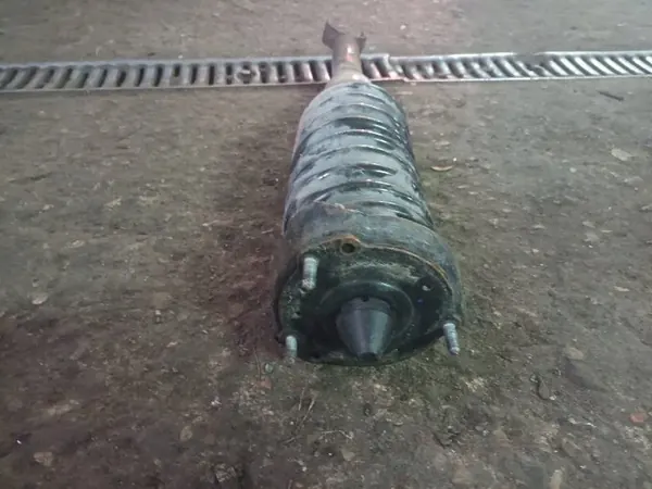 MCPHERSON AVANT DROIT MERCEDES W211 4.0 D OEM 1234 image 2