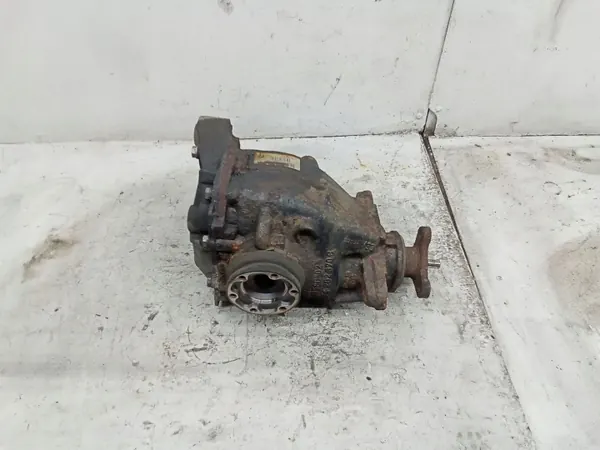 2011 BMW X1 E84 Bakre Differential 7566185 image 2