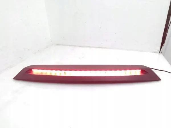 Mercedes-Benz CLA Tredje Bromsljus OEM E0911740100 image 2