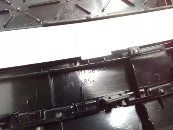 Mercedes-Benz CLA Tredje Bromsljus OEM E0911740100 image 3