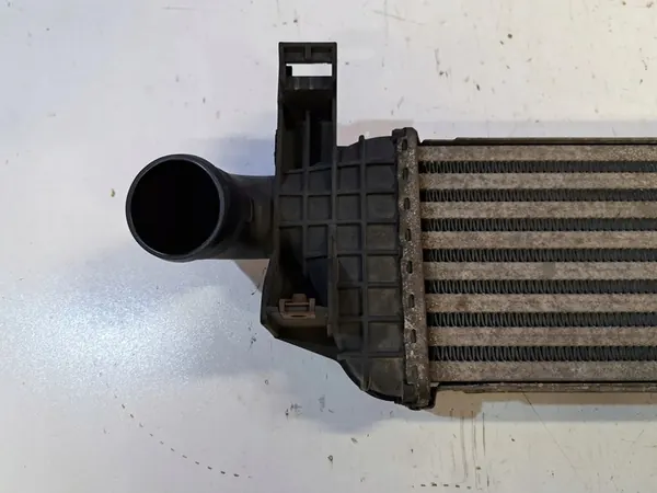 VOLVO V50 C30 intercooler 31280122 image 4