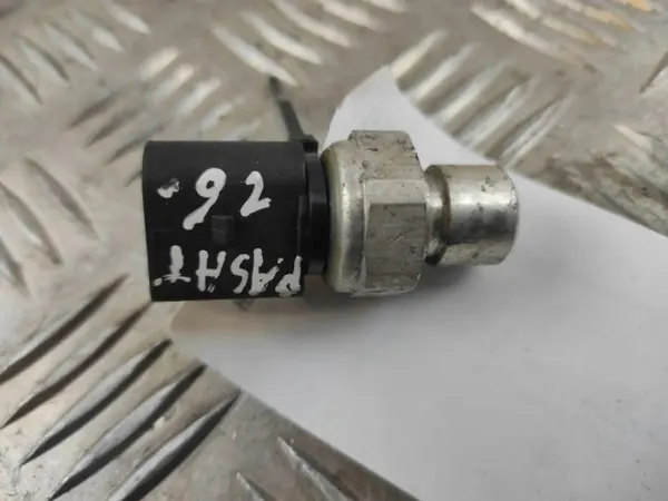 Capteur Pression Climatisation VW OEM 500959126A Golf VII image 6