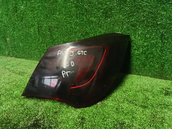 OPEL ASTRA J GTC OPC HÖGER BAK LED LAMPA 1386257 image 2