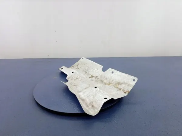 Audi SQ8 Q8 4M8 4.0 TFSI lämpösuoja OEM 4M0825691H image 3