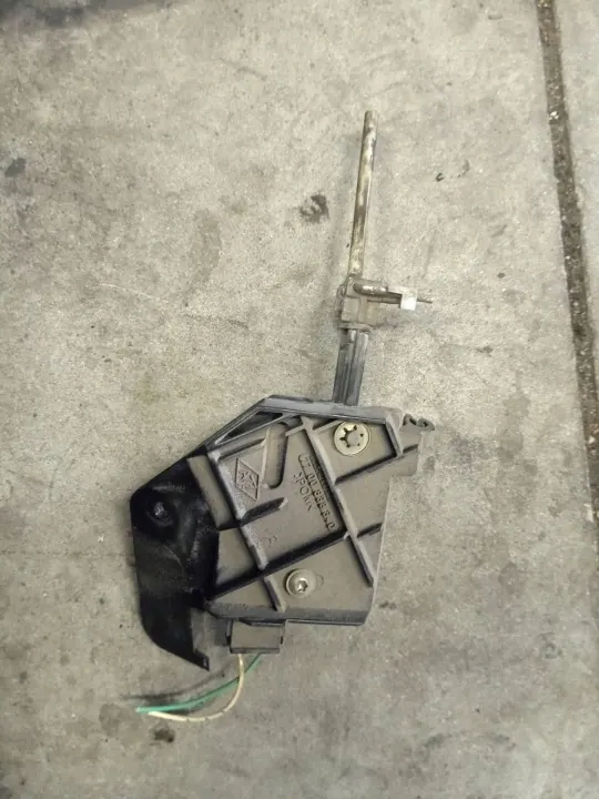 Renault OE keskuslukitusaktuattori OEM 7700838340 image 2