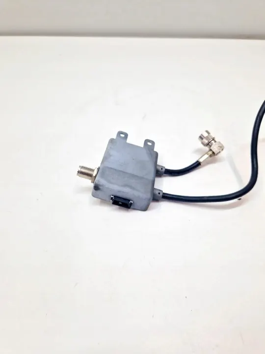 Amplificateur Antenne Mercedes W220 OEM SYN8711A image 6
