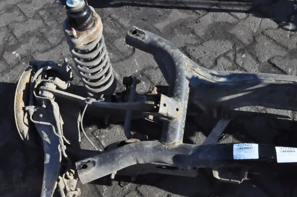 Mitsubishi Lancer VIII 1.8 Hinterachsschwinge OEM 422162 image 3