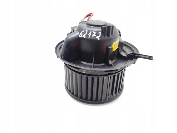 Audi A3 Lämmitinventti 1.8 TFSI 2007 OEM 1K2820015F image 2