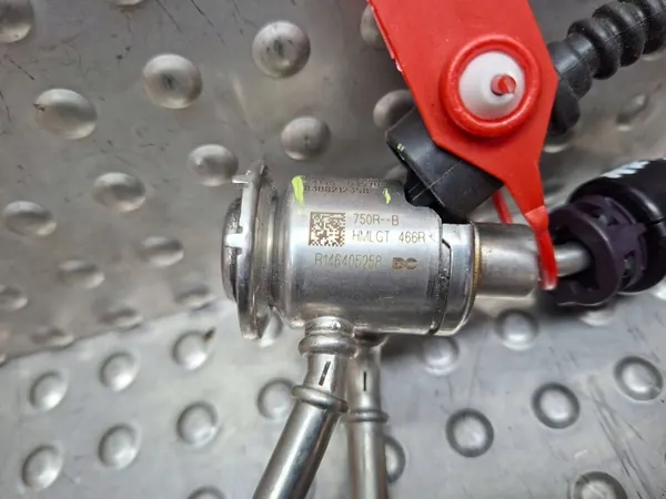 Injecteur AdBlue OEM S25071776 pour Trafic III 2.0 image 3
