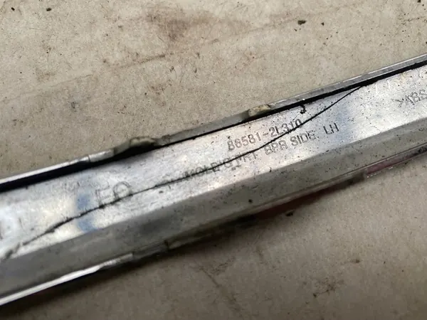 Vasen etupuskuri Hyundai i30 07-12 OEM image 5