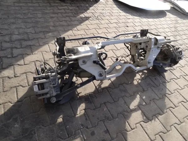 OEM 9840065780 Hinterachsträger für Peugeot 3008 image 2