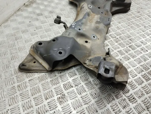 Hyundai Veloster 2012 Framhjälpram OEM AMD75194 image 4