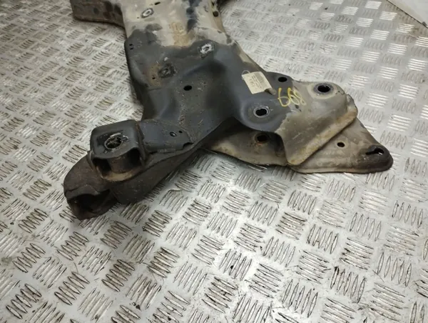 Hyundai Veloster 2012 Framhjälpram OEM AMD75194 image 5