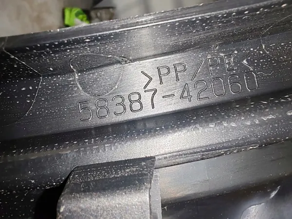 OEM 58387-42060 Takavyön suojus Toyota RAV-4 image 5