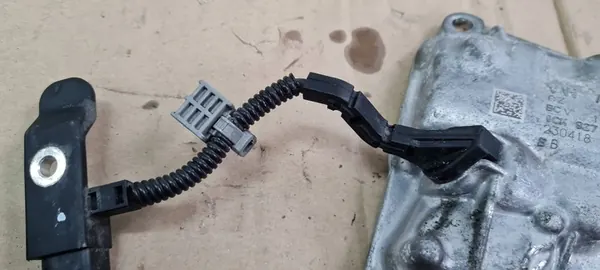 A6 C8 4K Versnellingsbakdeksel met Sensor S-Tronic 0CK 0CK927431F image 3