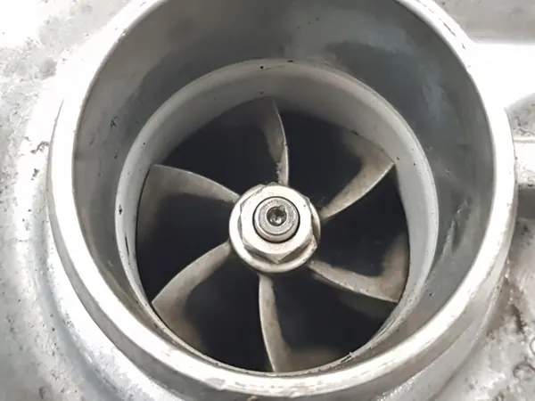 Turboaggregat 2.0 HDI Citroen Peugeot IHI 0375C8 image 5