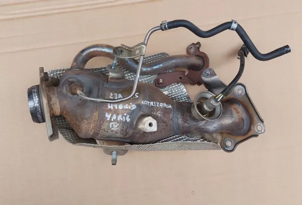 Toyota Yaris Cross 1.5 Hybrid KATALIZATOR OEM image 2