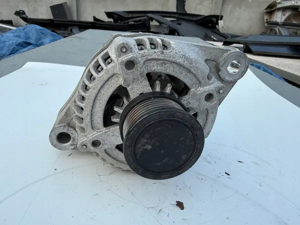 FIAT ALFA ROMEO JEEP ALTERNATOR 150A image 4