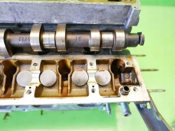 Culasse Peugeot 307 2.0 16V OEM 9650352580 image 7