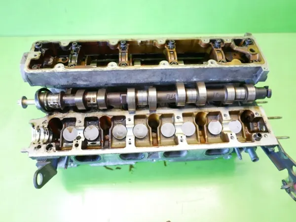 Culasse Peugeot 307 2.0 16V OEM 9650352580 image 9