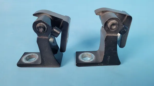 Chery Omoda 5 Etuoven Saranat Vasen Set OEM J60-6106010 image 2