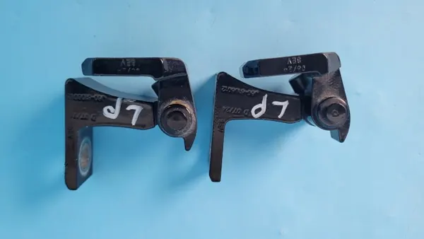 Chery Omoda 5 Etuoven Saranat Vasen Set OEM J60-6106010 image 7