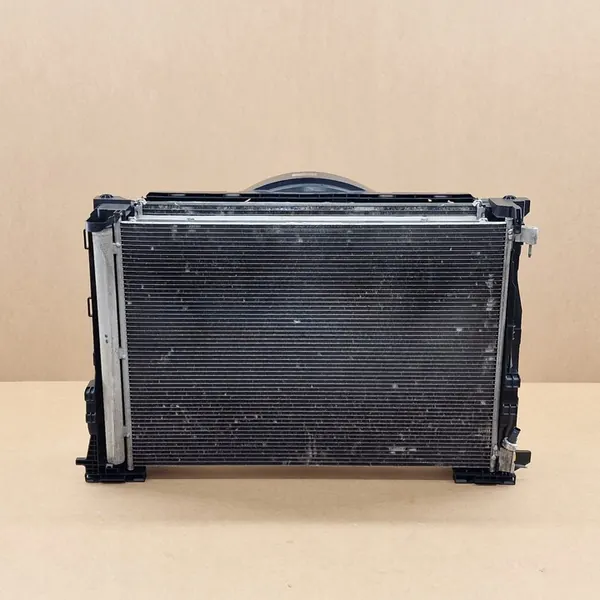 Compleet Koelventilator Mercedes W205 S205 180d 200d 1.6CDI Bluetec image 4