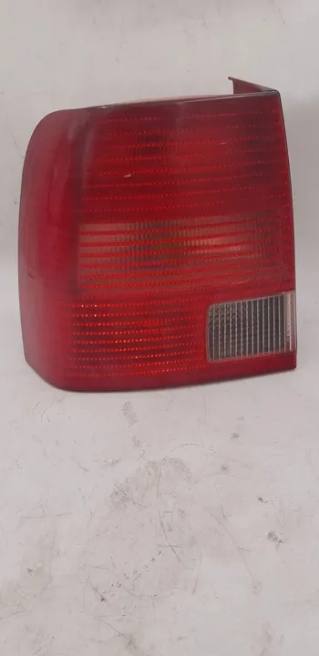 Volkswagen PASSAT B5 Luz Trasera Izquierda, OEM 3B9945095F image 3