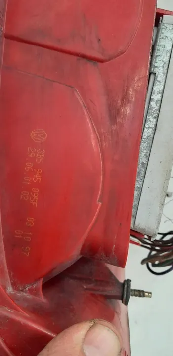 Volkswagen PASSAT B5 Luz Trasera Izquierda, OEM 3B9945095F image 7