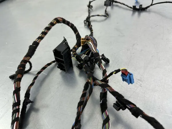 OEM 5NA971147EB Achterdeur bedrading - Gebruikt image 7