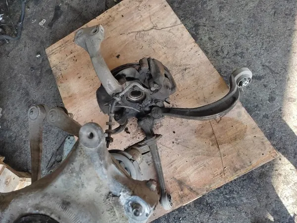 Mozzo anteriore Audi Q5 SQ5 8K0407254R image 10