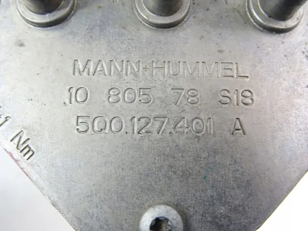 VW GOLF VII Polttoainesuodattimen Kotelo 2013-2019 5Q0127399BC image 8