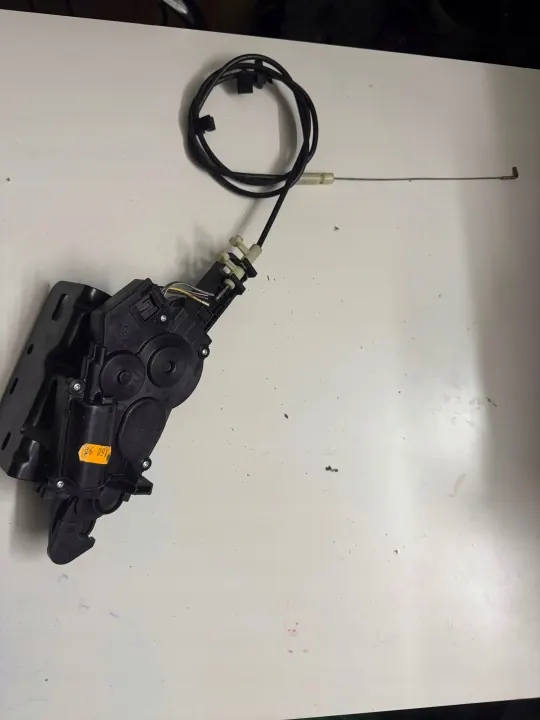 Taklås cabrio Opel Tigra B Bakre OEM CUN130 image 3