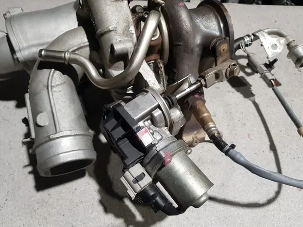 Turbocompresor Audi Q3 8U VW Golf VII Scirocco Beetle 2.0 TFSI TSI image 2