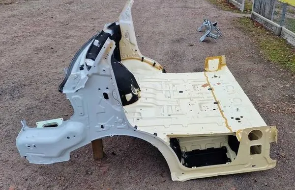 Iveco Daily 14 Vorderbodenabschnitt OEM CAŁYPRZÓDDAILYPODŁOGA image 3