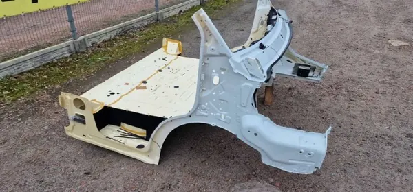 Iveco Daily 14 Vorderbodenabschnitt OEM CAŁYPRZÓDDAILYPODŁOGA image 4