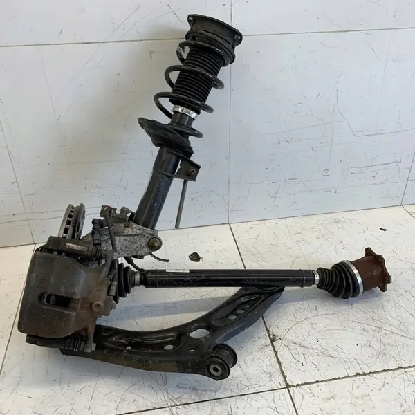 Mozzo anteriore destro SEAT LEON III 2.0 TDI 2015 image 4