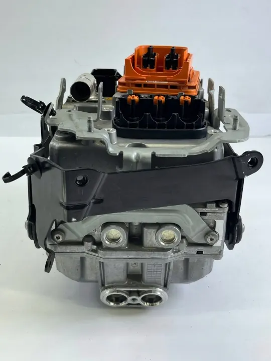 Inversor voltaje BMW 5A33FB5 para Serie 3 G20 G21 image 3
