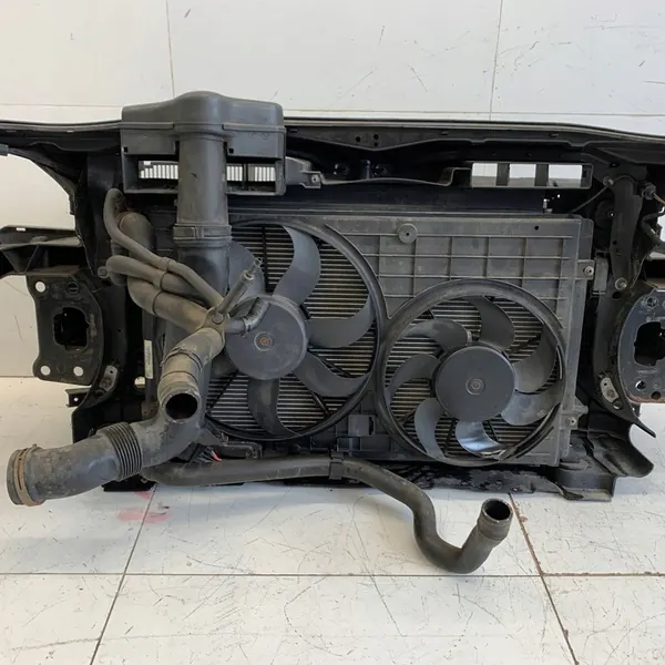 Suporte de radiador dianteiro VW PASSAT B6 2.0 FSI 2008 OEM image 10