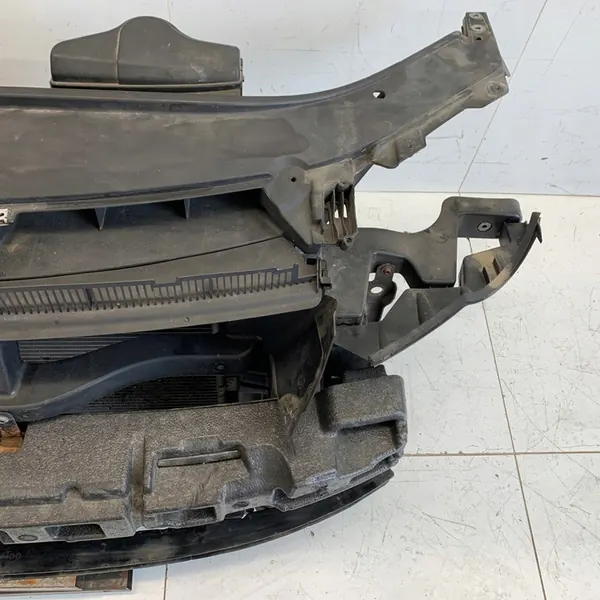 Suporte de radiador dianteiro VW PASSAT B6 2.0 FSI 2008 OEM image 4