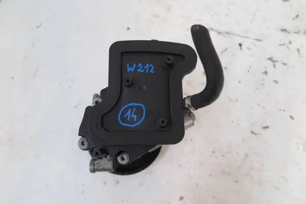 Bomba de direção assistida Mercedes Benz W212 0064666701 image 3