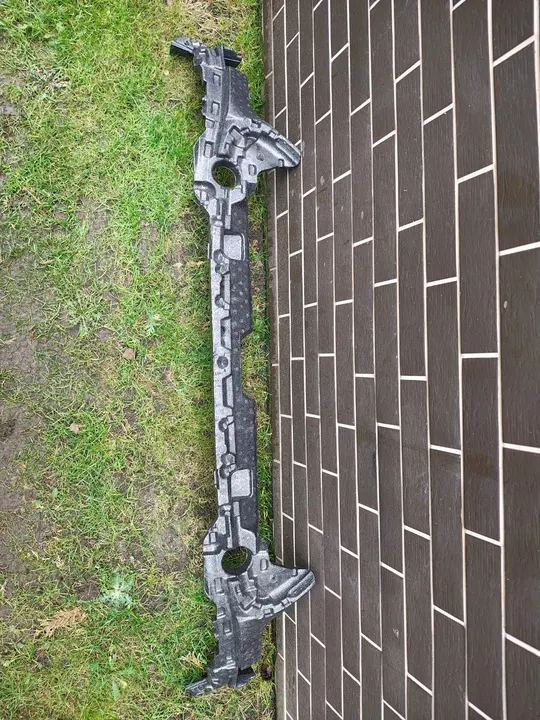 MERCEDES W206 AMG Etuiskunvaimennin Jalankulkijasensorilla OEM image 2