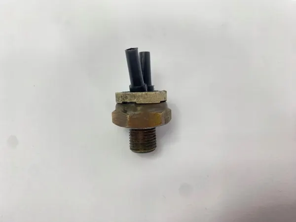 Sensor Termostático Mercedes OEM 0011406260 para W201 190 image 3