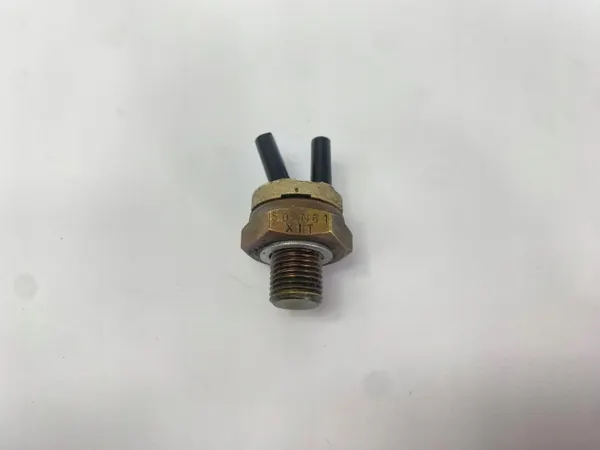 Sensor Termostático Mercedes OEM 0011406260 para W201 190 image 6